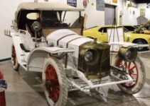 Leslie Special Antique Car