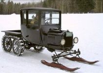 Ski Mobile | Vintage Car