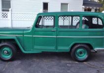 1960 Willy’s Jeep Wagon | Old Car