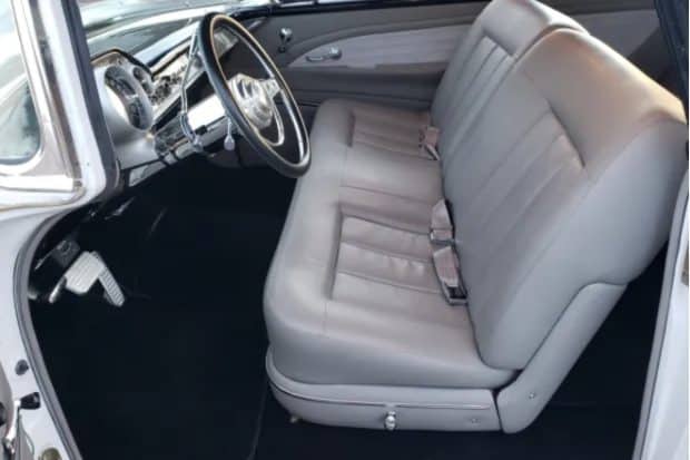 1957-Chevy-Bel-Air-Nomad-White-4