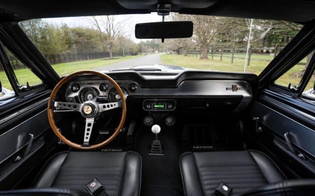 1967-Ford-Mustang-428-GT500-White-4